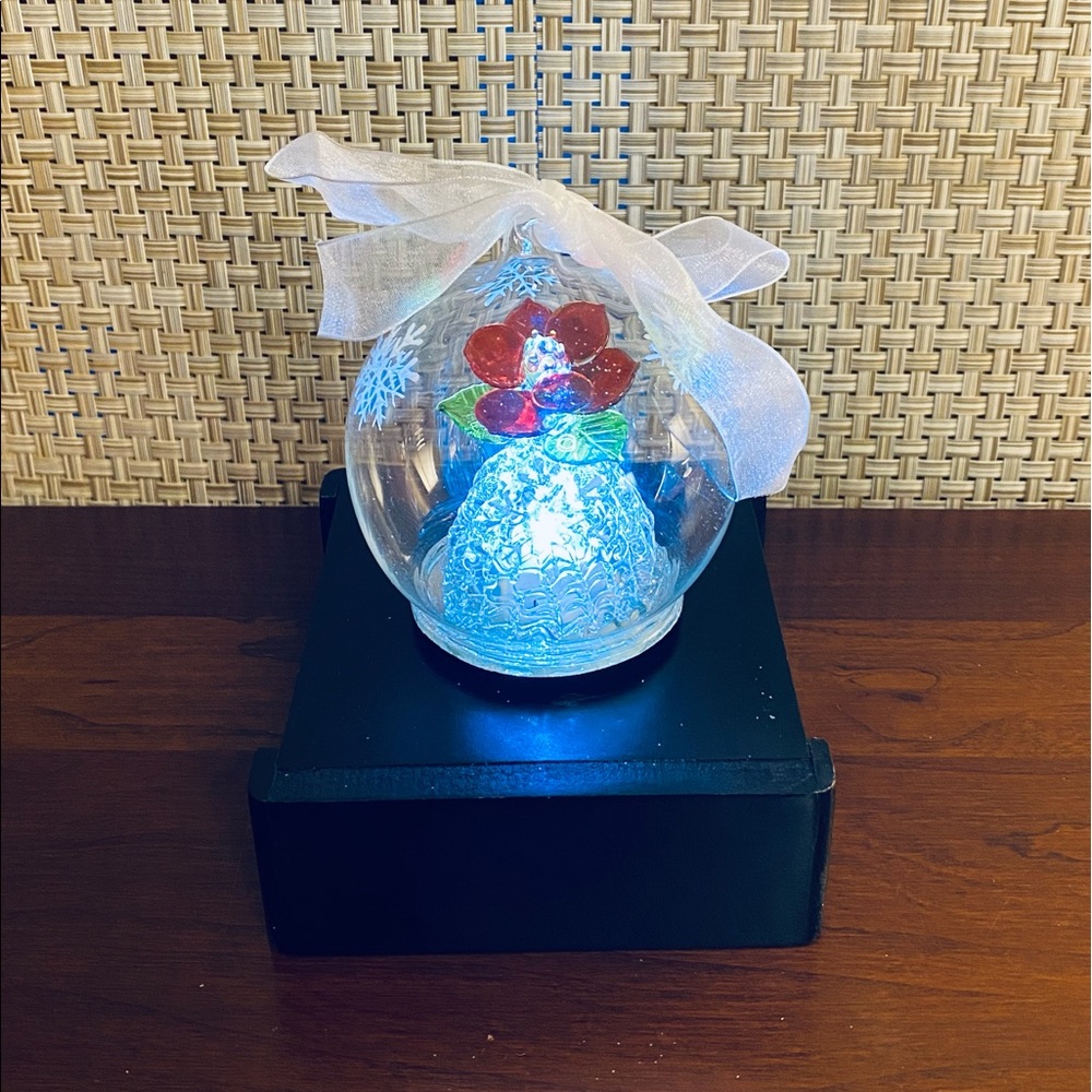🎄NWOT LED Poinsettia Ornament Hand Blown Glass